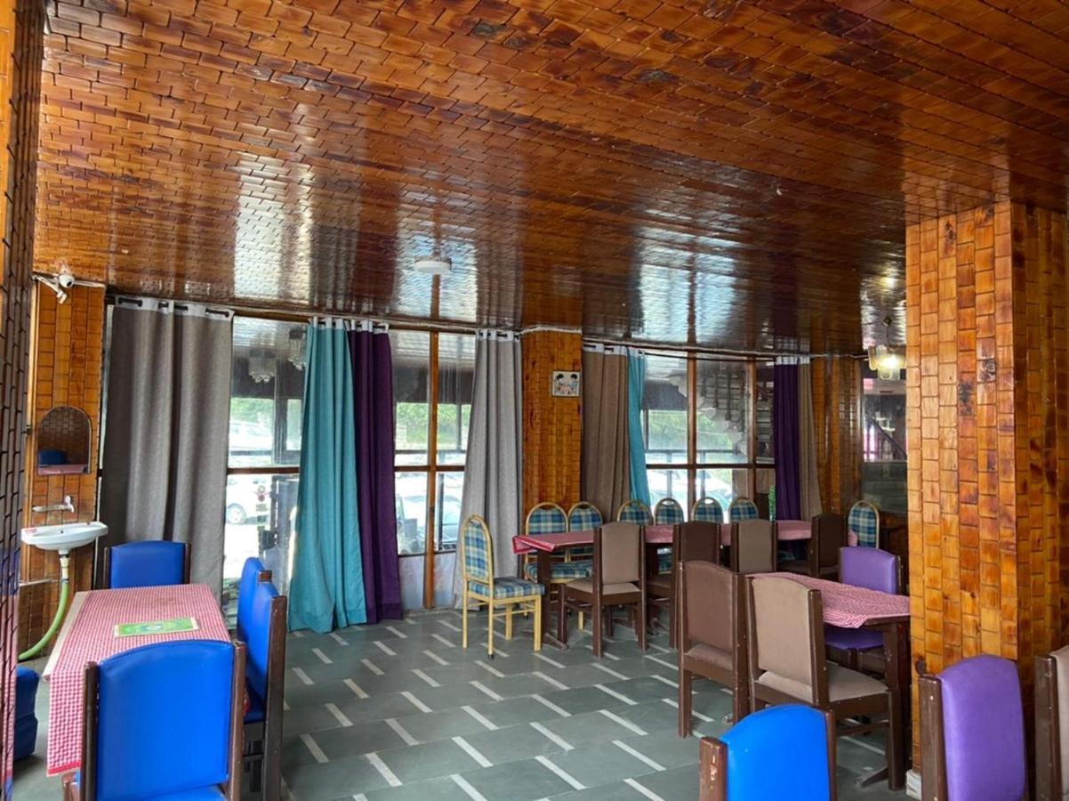 Hotel Hadimba Palace - Near Mall Road Manāli Exterior foto